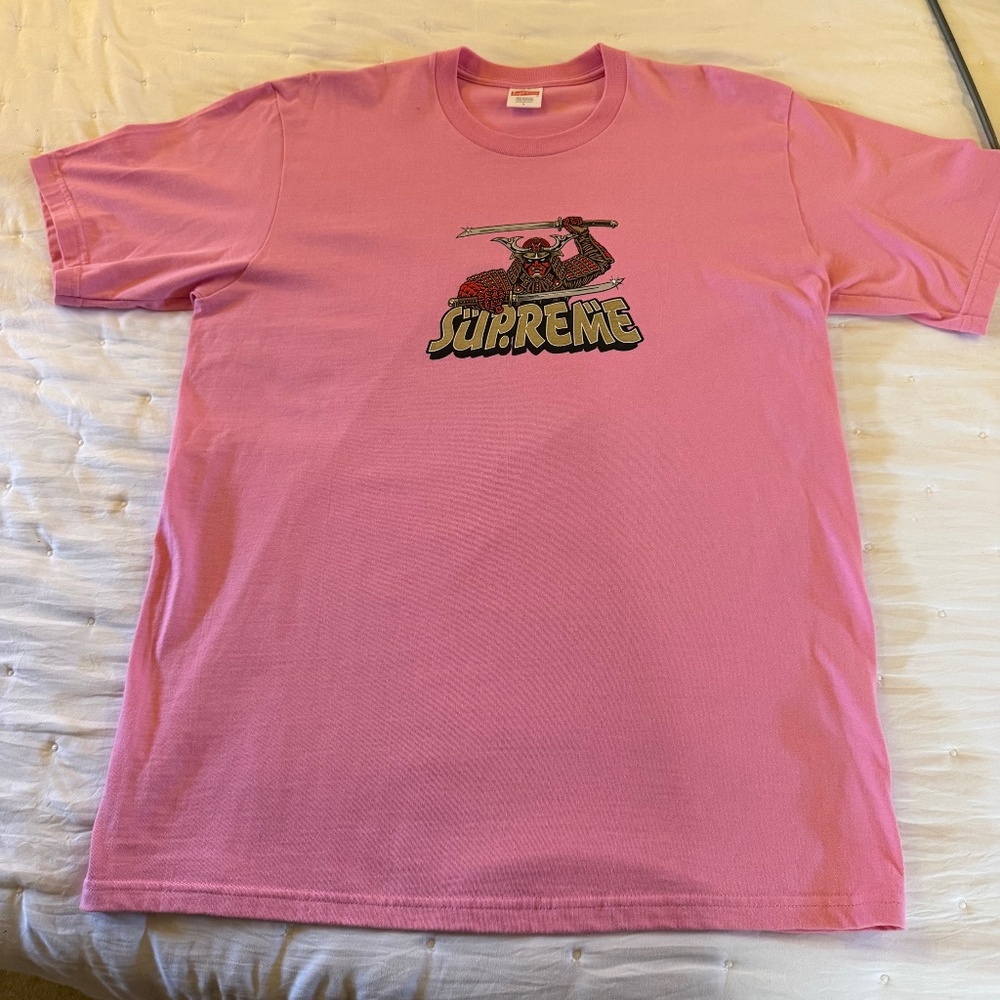 Supreme pink tee